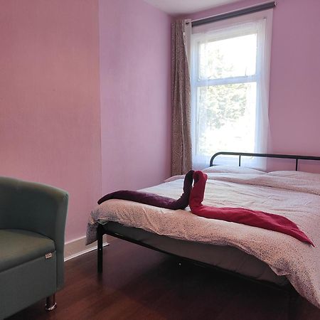 فندق Charming Double Bed Retreat لندن المظهر الخارجي الصورة