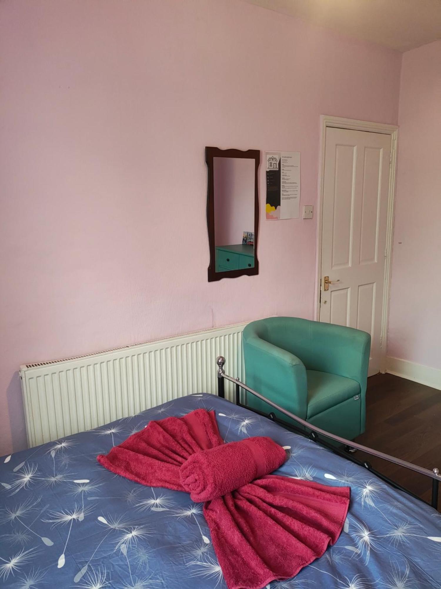 فندق Charming Double Bed Retreat لندن المظهر الخارجي الصورة
